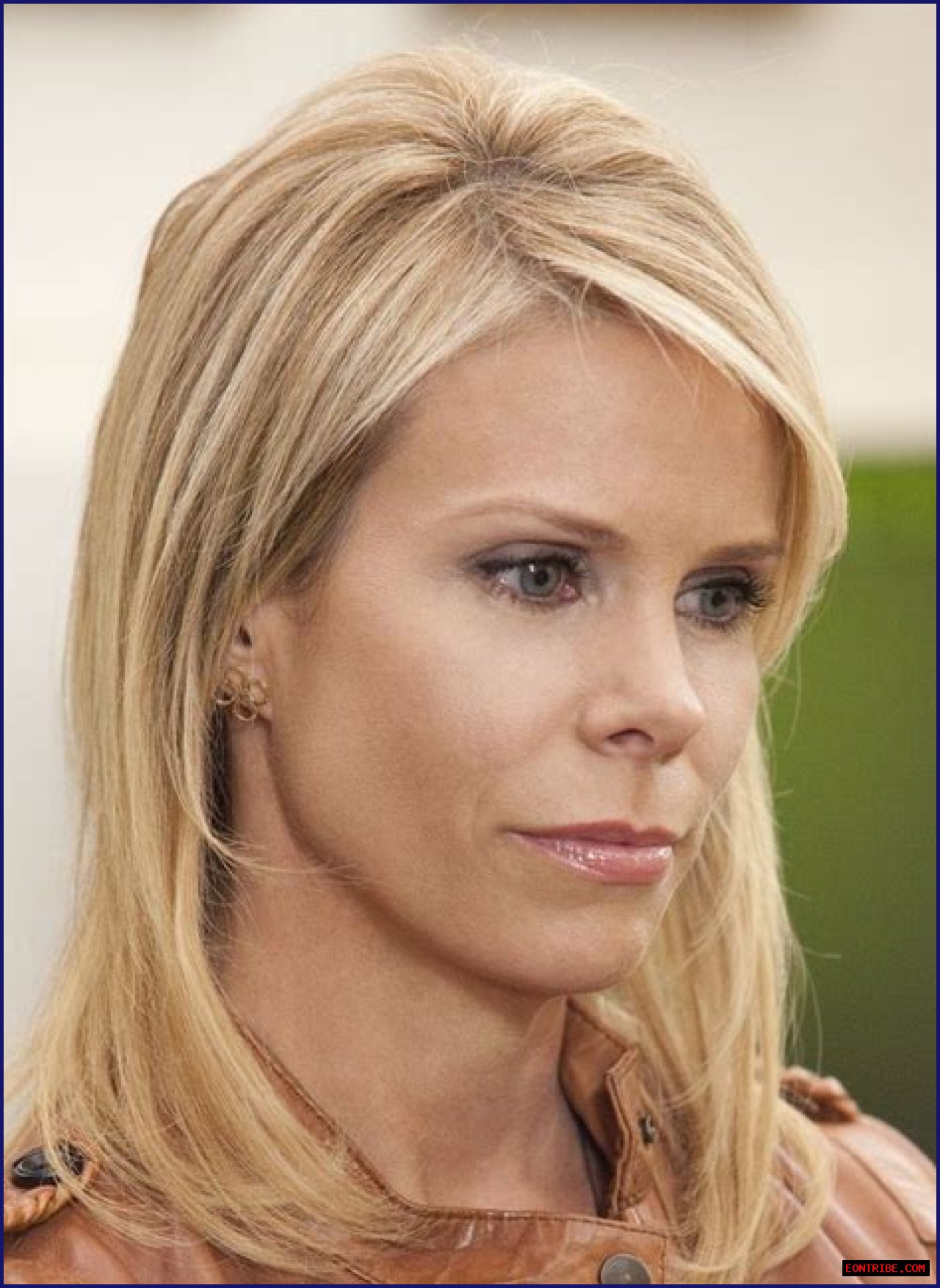 Cheryl Hines: A Comprehensive Look At The Actress And Comedian